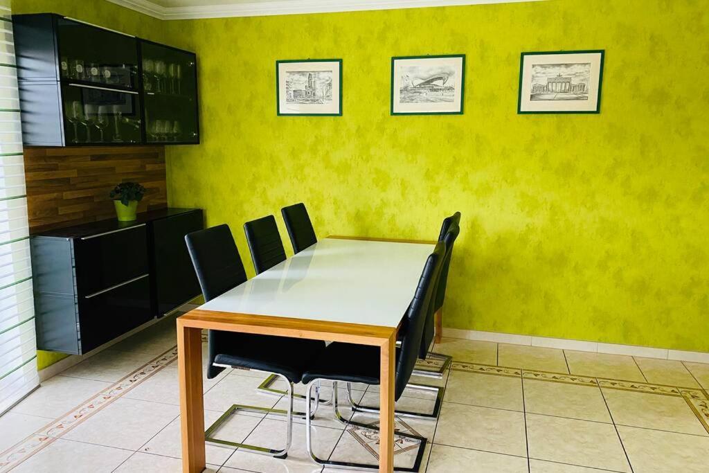 Grosses 4 Zimmer Apartment Naehe Messe 汉诺威 外观 照片